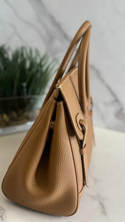 Evina Blackwood Carry