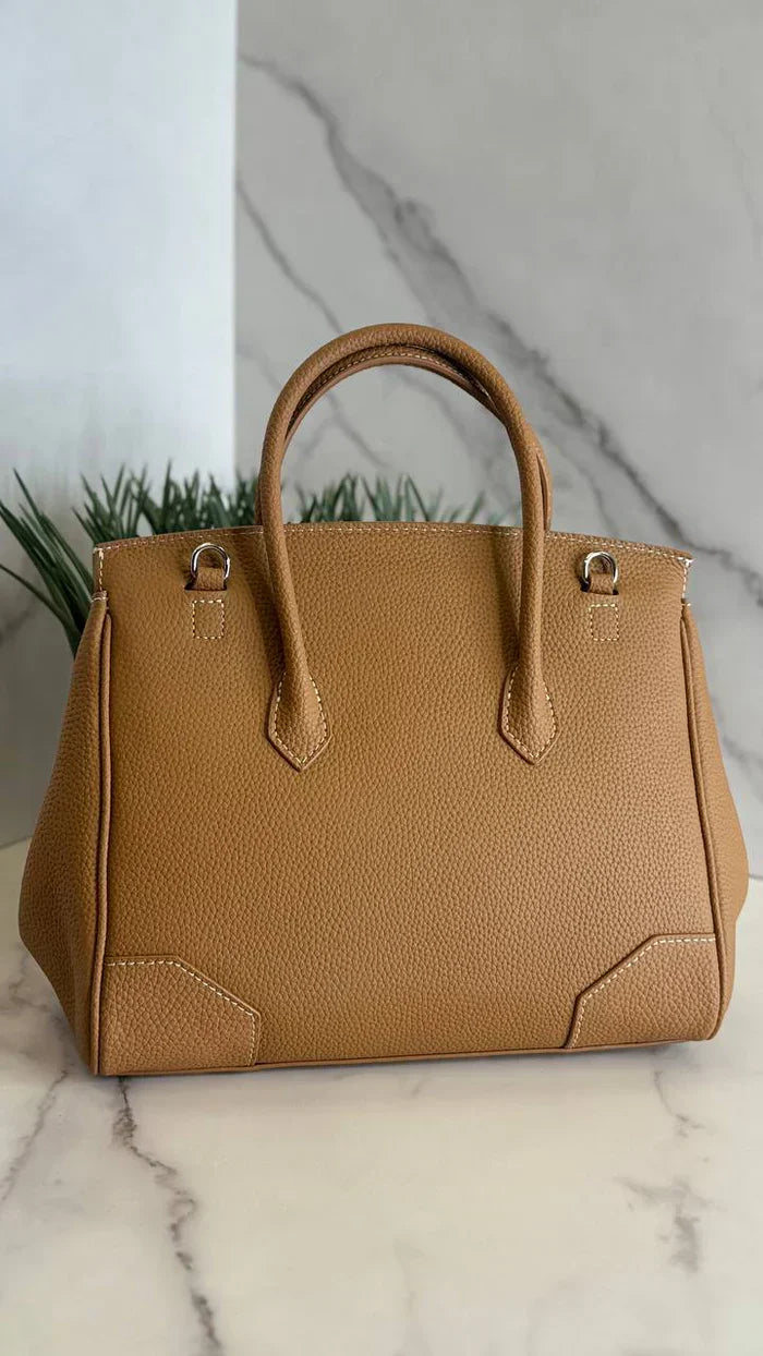 Evina Blackwood Carry